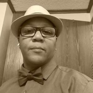 Meet your Posher, Edna